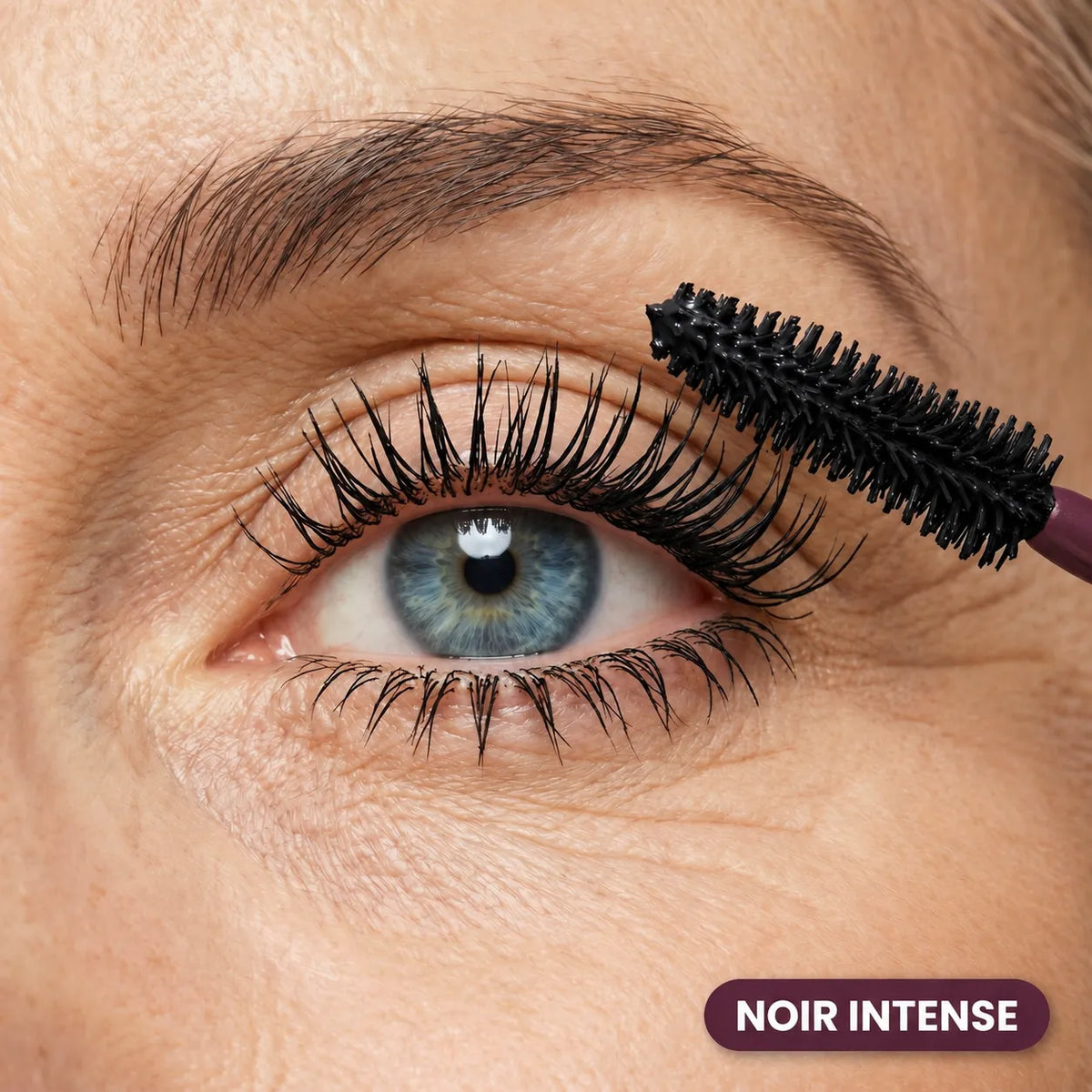 Pourquoi choisir un mascara tubing quand on a des cils matures ?